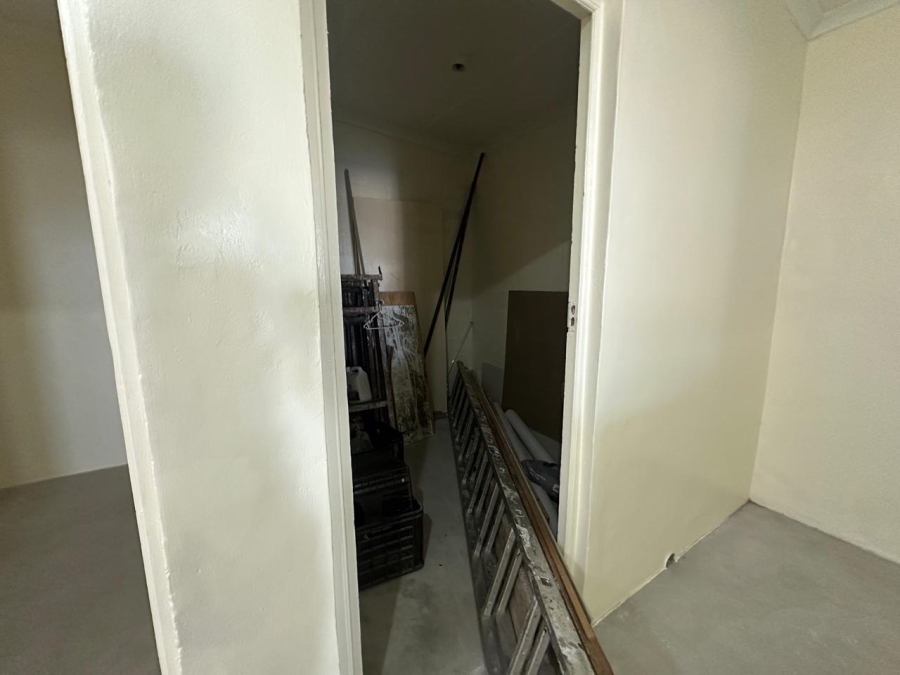 To Let commercial Property for Rent in Eersterivier Western Cape